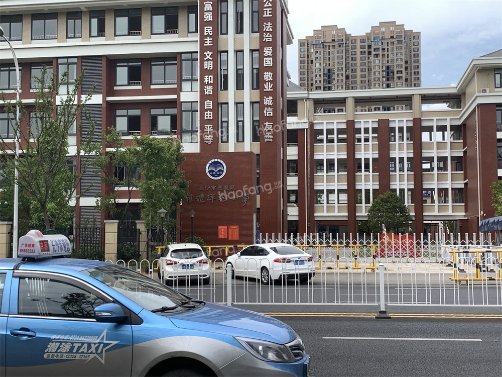 周边配套图