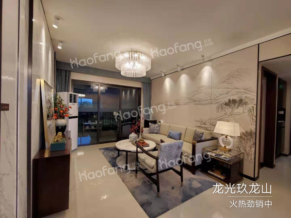 龍光玖龍山樣板間