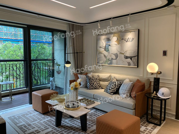 華發(fā)依山郡樣板間