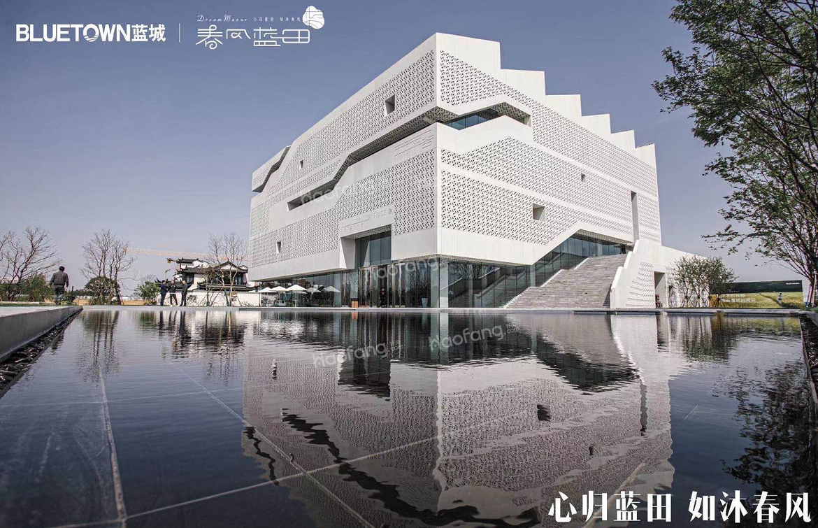 蓝城春风蓝田主力户型195㎡-220㎡，均价12000元/㎡