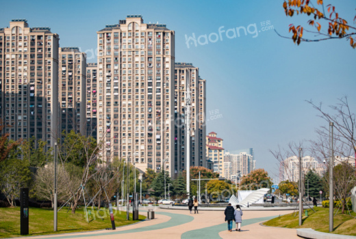 30层高层选房技巧?30年贷款什么时候提前还款划算?