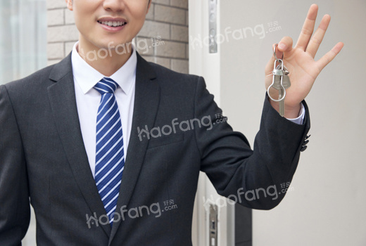 房屋潮湿可以开窗通风吗?房子墙面发霉什么原因?