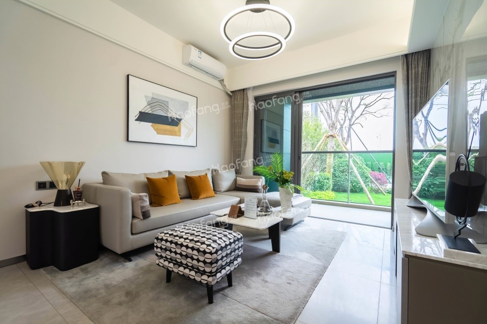 融創(chuàng)云水觀棠花園樣板間